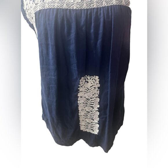 J.Marie small blue and white embroidered short sleeve shirt oversized - Picture 4 of 12